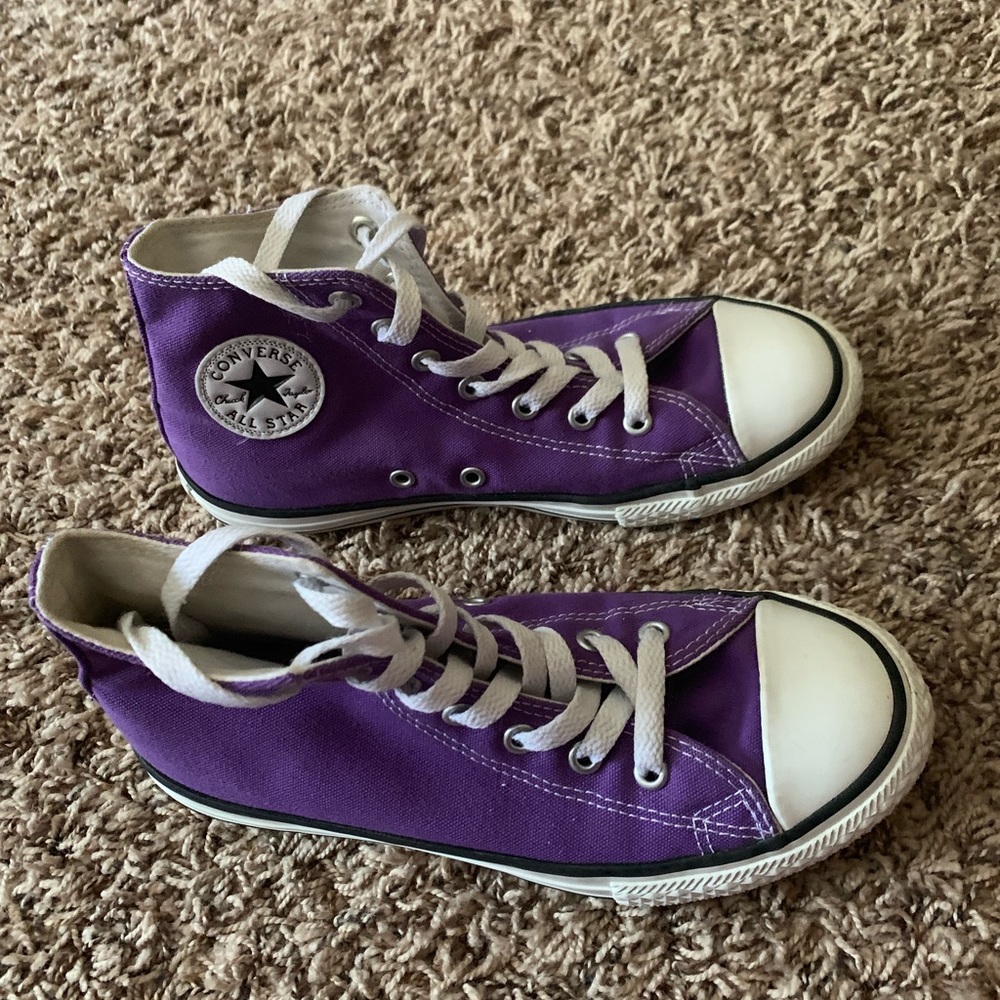 Converse Girls Purple Hi-Tops Size 3